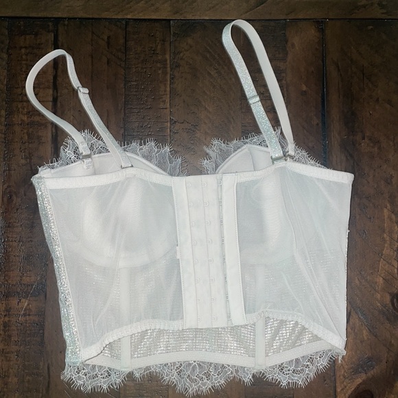 VS Lingerie Champagne Fringe Lace Corset with sheer backing - Picture 3 of 8